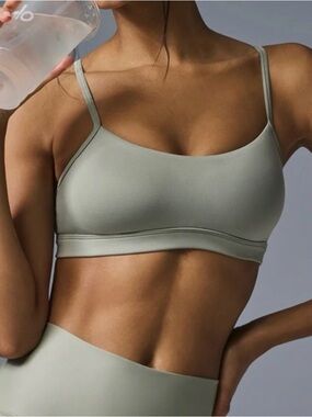 Alo Airlift Intrigue Bra Limestone Size S